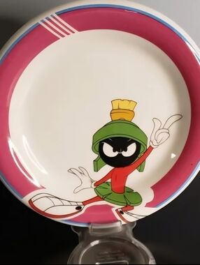 RARE Retro 2001 Warner Brothers/Gibson Marvin The Martian Ceramic Plate.